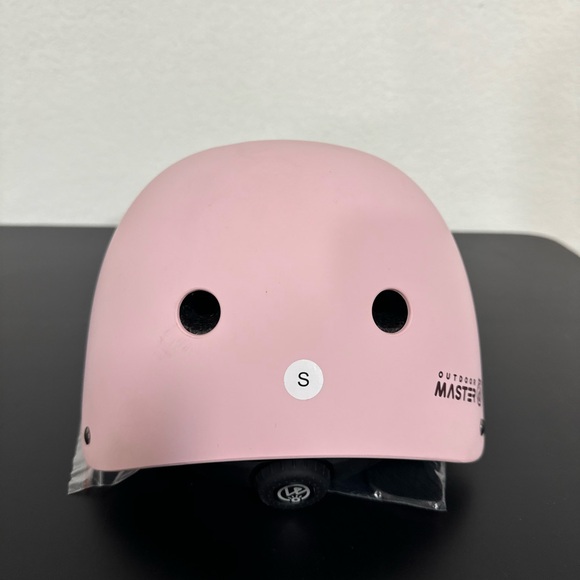 Girls Outdoor Master Bicycle Helmet - Picture 3 of 3